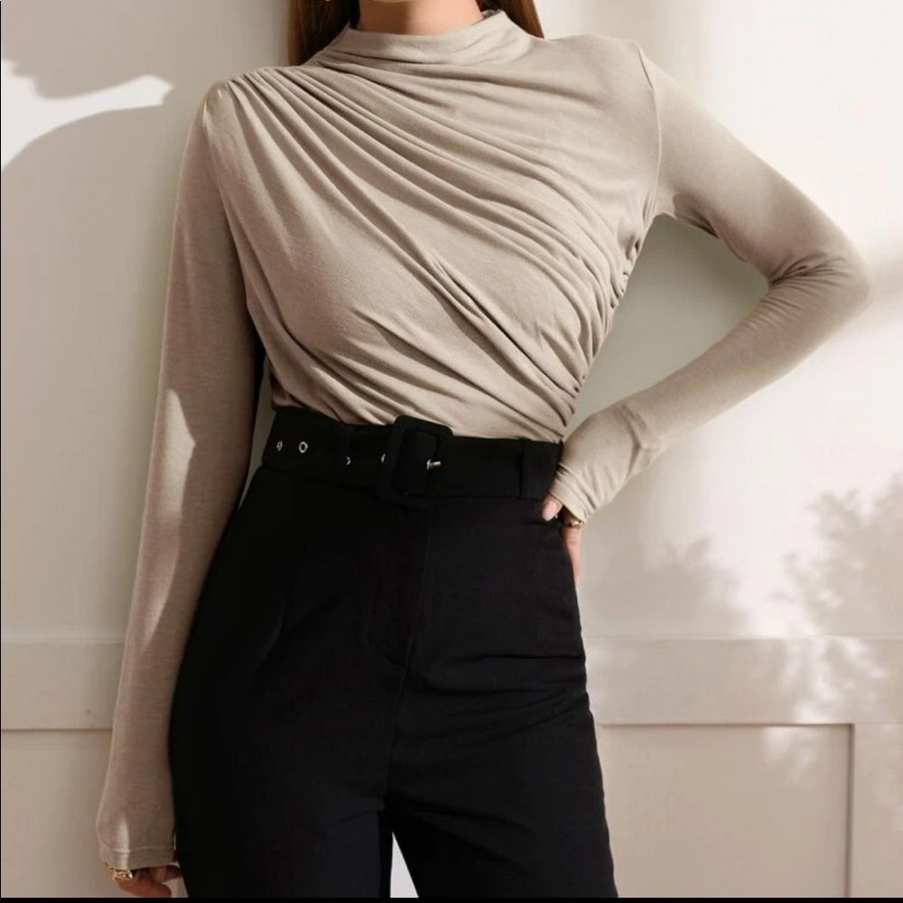 Elegant Classy Work Office Long Sleeve Ruched Top Blouse - Picture 6 of 8